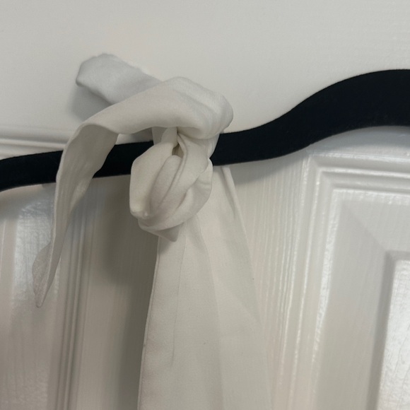 TCEC White Smocked Crop Top - Picture 2 of 2